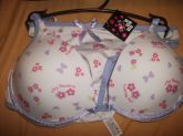 Conjunto estampado lilás com flores ( frente )